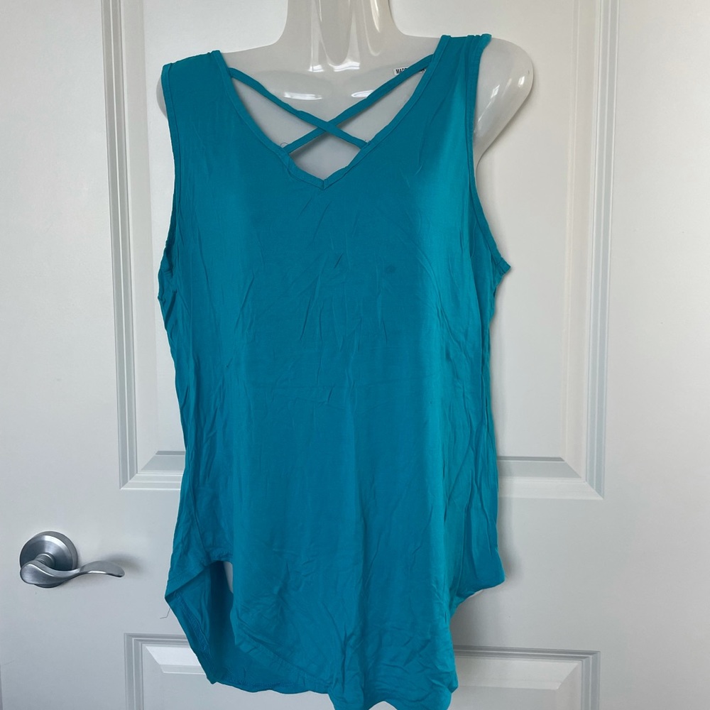Ladies sleeveless tank
